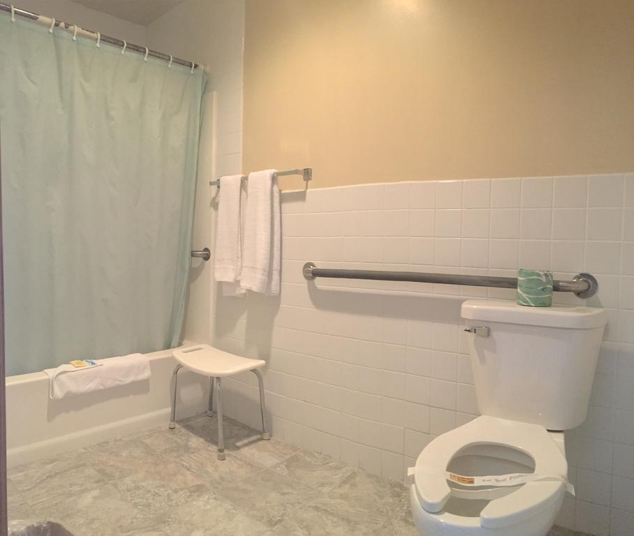 Budget Host Inn Fridley Zewnętrze zdjęcie
